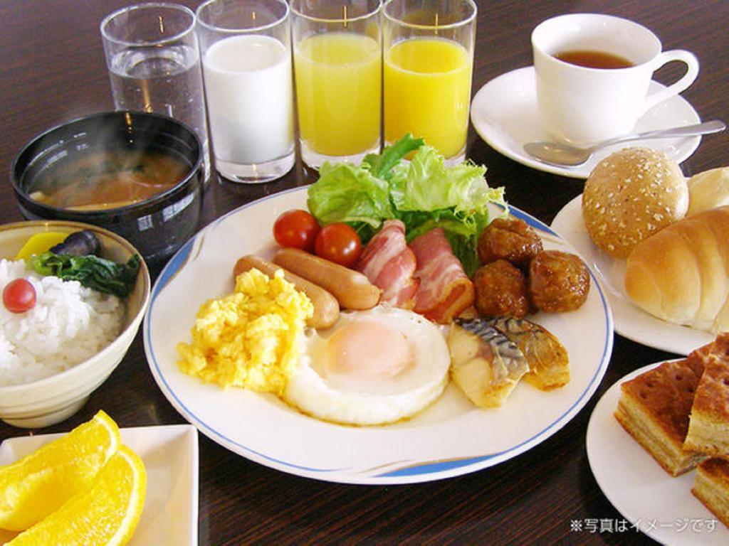 Hotel Tsubame Hills Екстер'єр фото