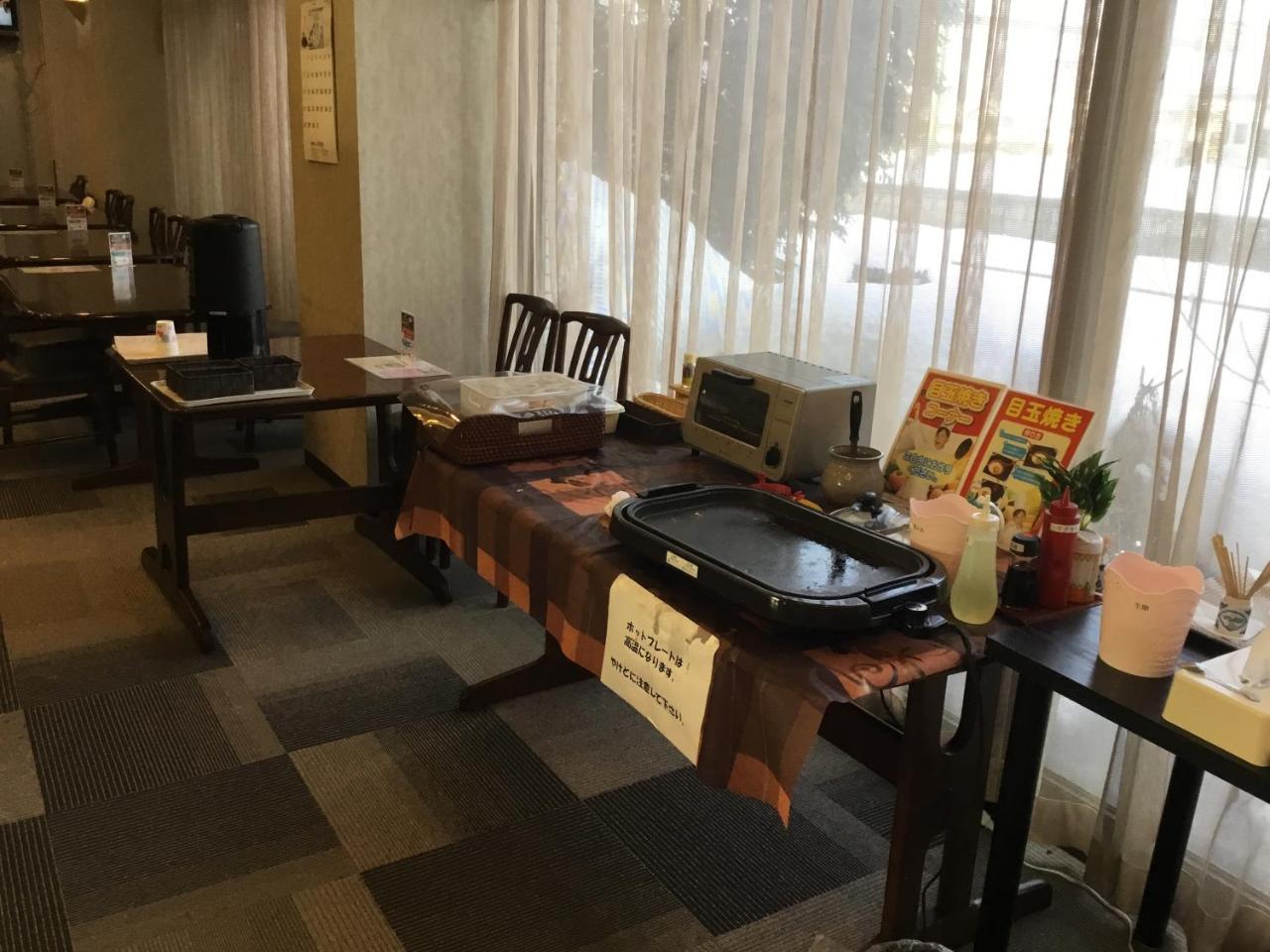 Hotel Tsubame Hills Екстер'єр фото